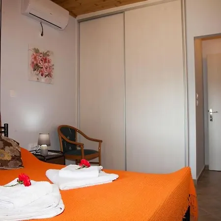 Дом отдыха Irini's Traditional Kefalonian House Ликсури