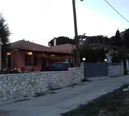 Дом отдыха Irini's Traditional Kefalonian House Ликсури