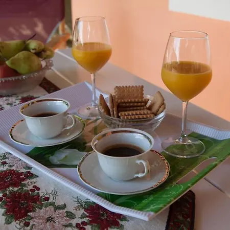 펜션 Irini's Traditional Kefalonian House 릭수리