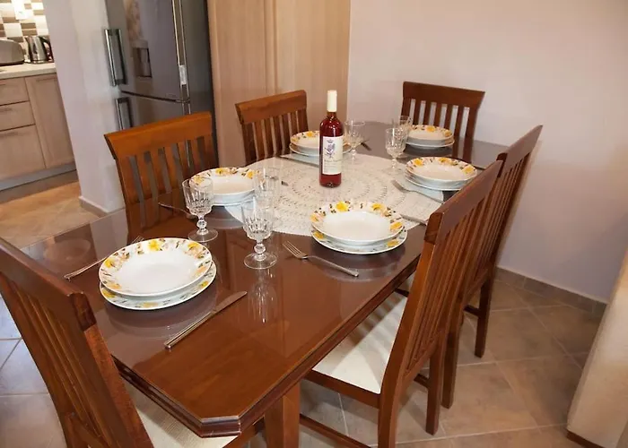 Irini's Traditional Kefalonian House * Lixouri