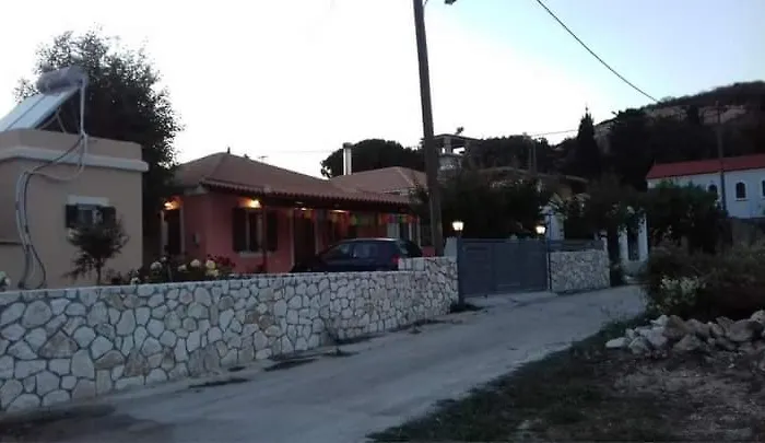 Semesterbostad Irini's Traditional Kefalonian House Lixouri