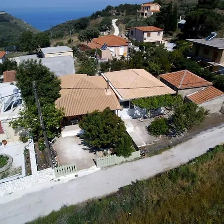 Irini's Traditional Kefalonian House Holiday home *